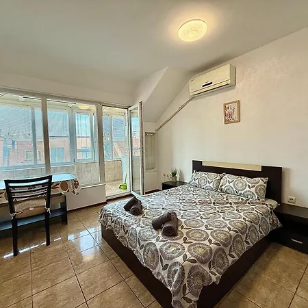 Apartamento студио в централната част на - The